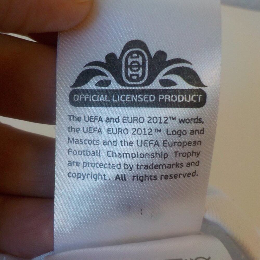 VTG UEFA EURO Poland Ukraine 2012 Soccer Football White PORTUGAL Cap Hat - Picture 7 of 8